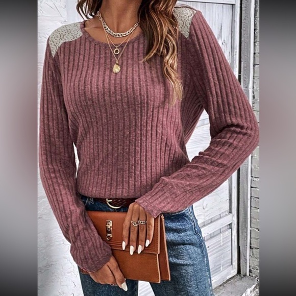 Pink/Mauve Ribbed Knit Lace Patch Shoulder Casual Sweater - Picture 4 of 9